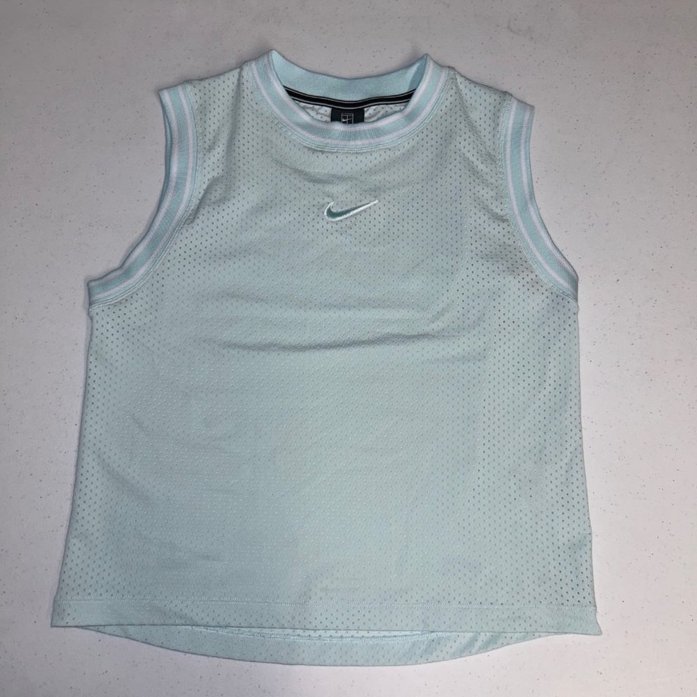 Women's Nike Sleeveless Eyelet Workout Top